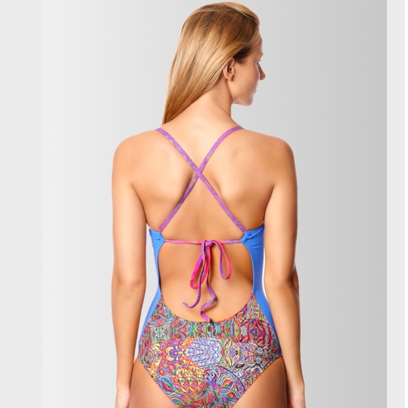 NWT BLUMOSS ZENANA HALTER MAILLOT ONE-PIECE SWIMSUIT - Picture 3 of 15